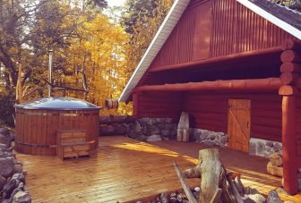 Kubilas ir pirtis Naikiu Sodyba